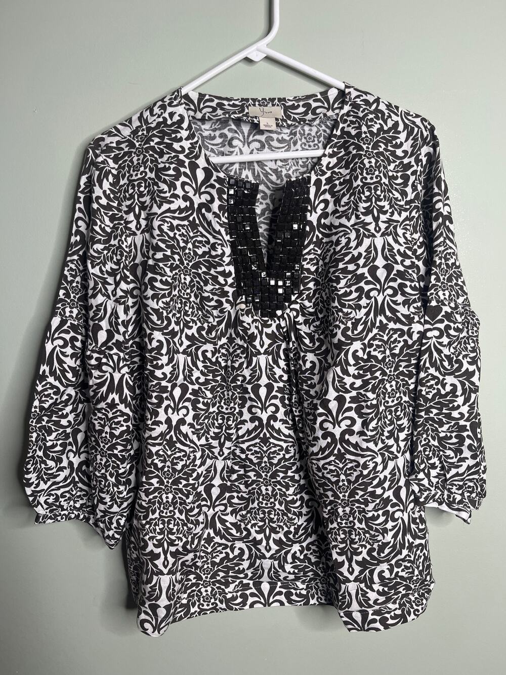Yvos Brown paisley linen blend top Large